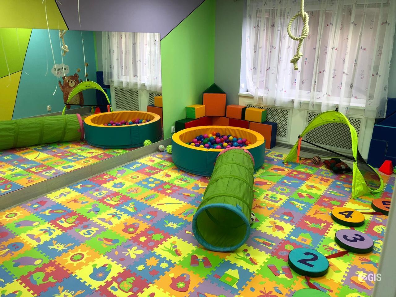 Bambini-Club, международная сеть частных детских садов