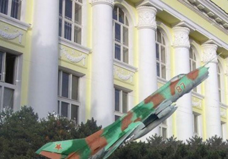 Краснодарское высшее военное авиационное училище летчиков им. героя советского союза А.К. Серова